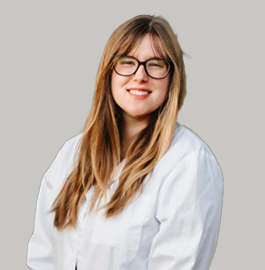 Dr. Naumovitz Headshot